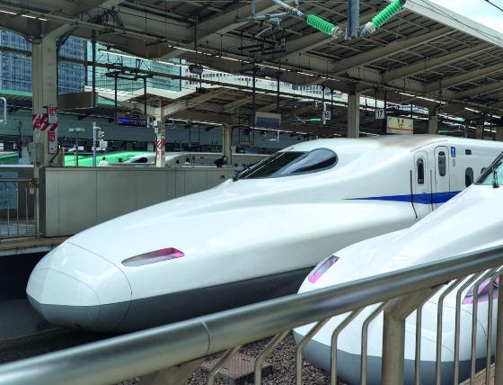 Bullet train-biomimetics